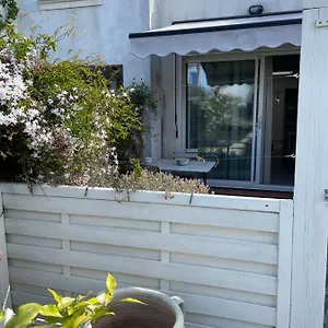 https://lannexe-arles.fr-provencehotel.com